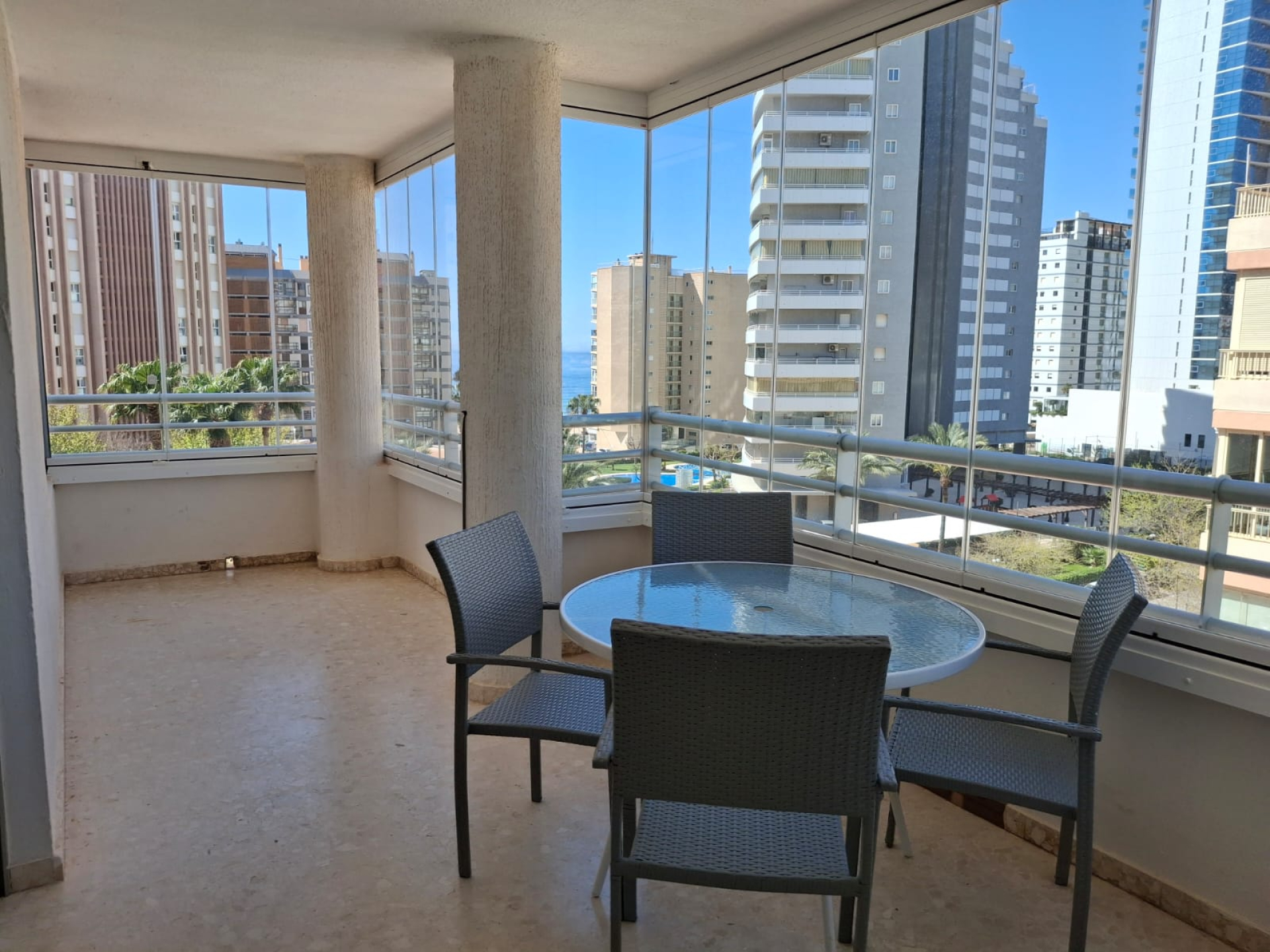 Apartamento de 2 dormitorios al lado del mar.