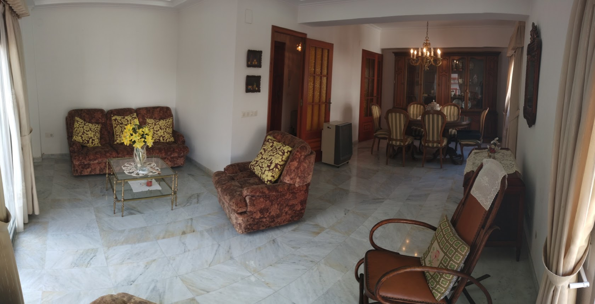 Piso de 5 dormitorios en casco antiguo de Calpe.